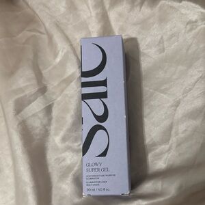 Saie Glowy Super Gel